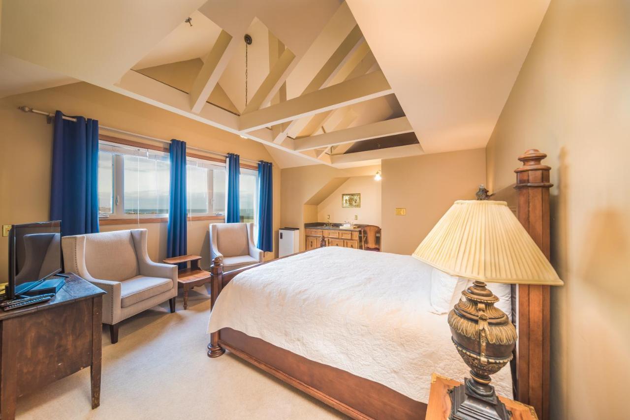 Dashwood Manor Seaside Bed & Breakfast Victoria Extérieur photo