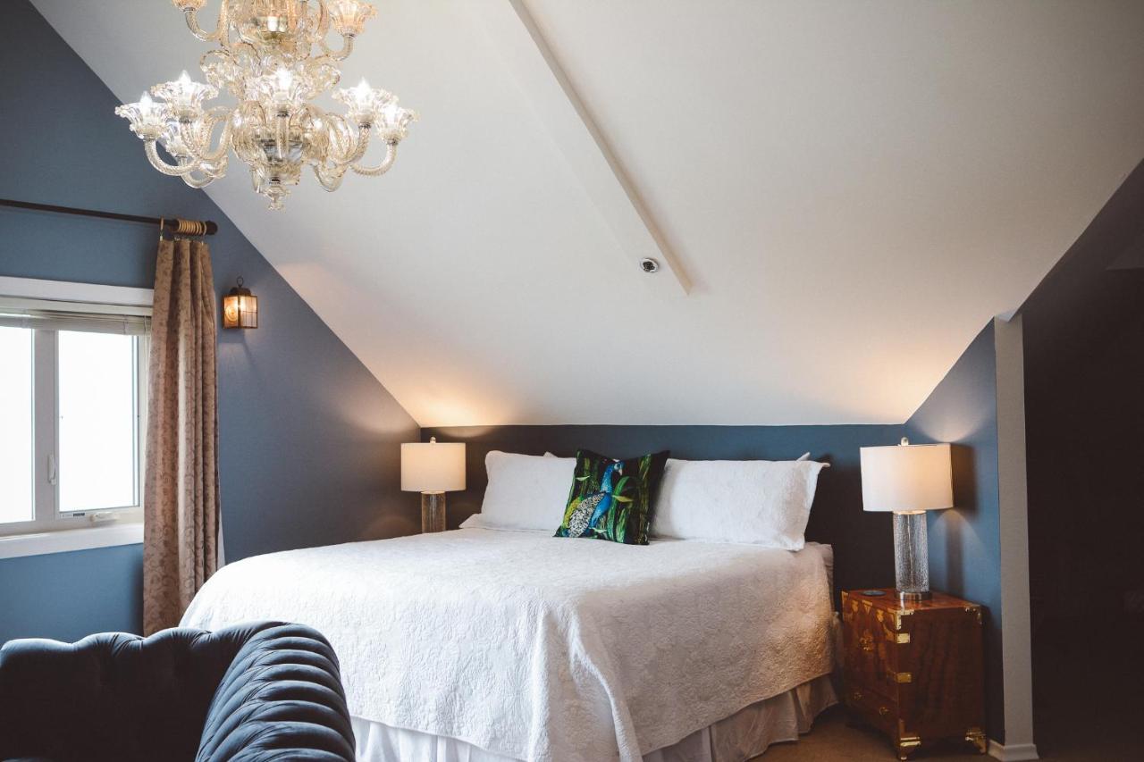 Dashwood Manor Seaside Bed & Breakfast Victoria Extérieur photo