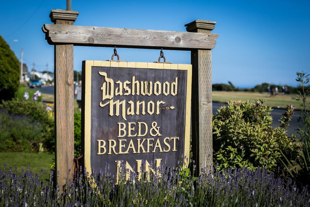 Dashwood Manor Seaside Bed & Breakfast Victoria Chambre photo