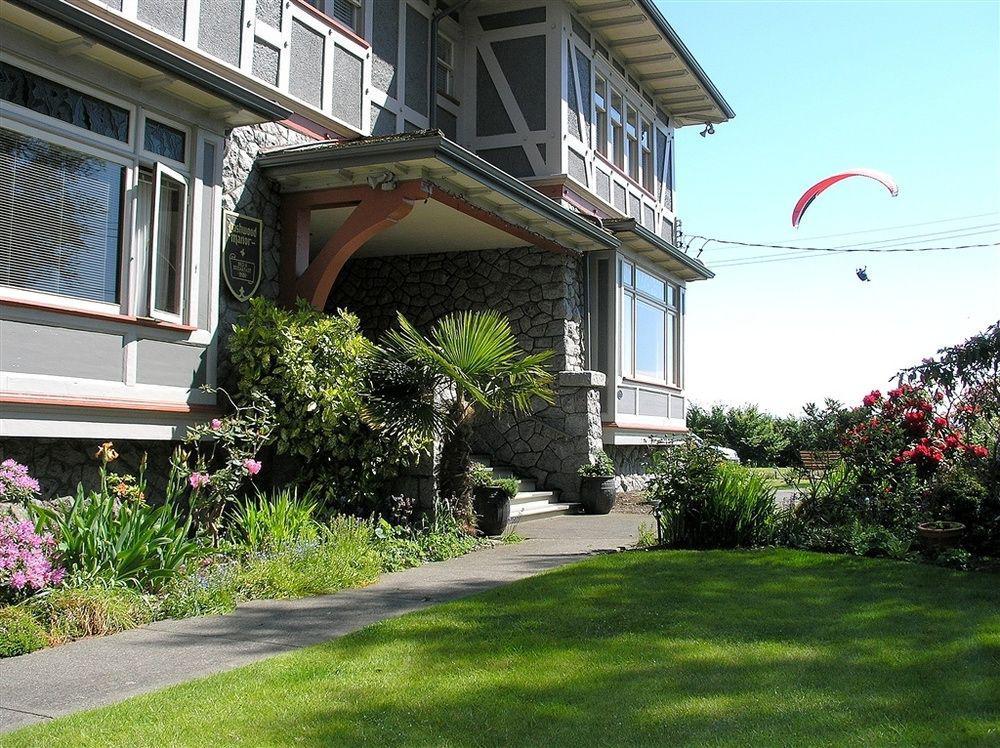 Dashwood Manor Seaside Bed & Breakfast Victoria Extérieur photo
